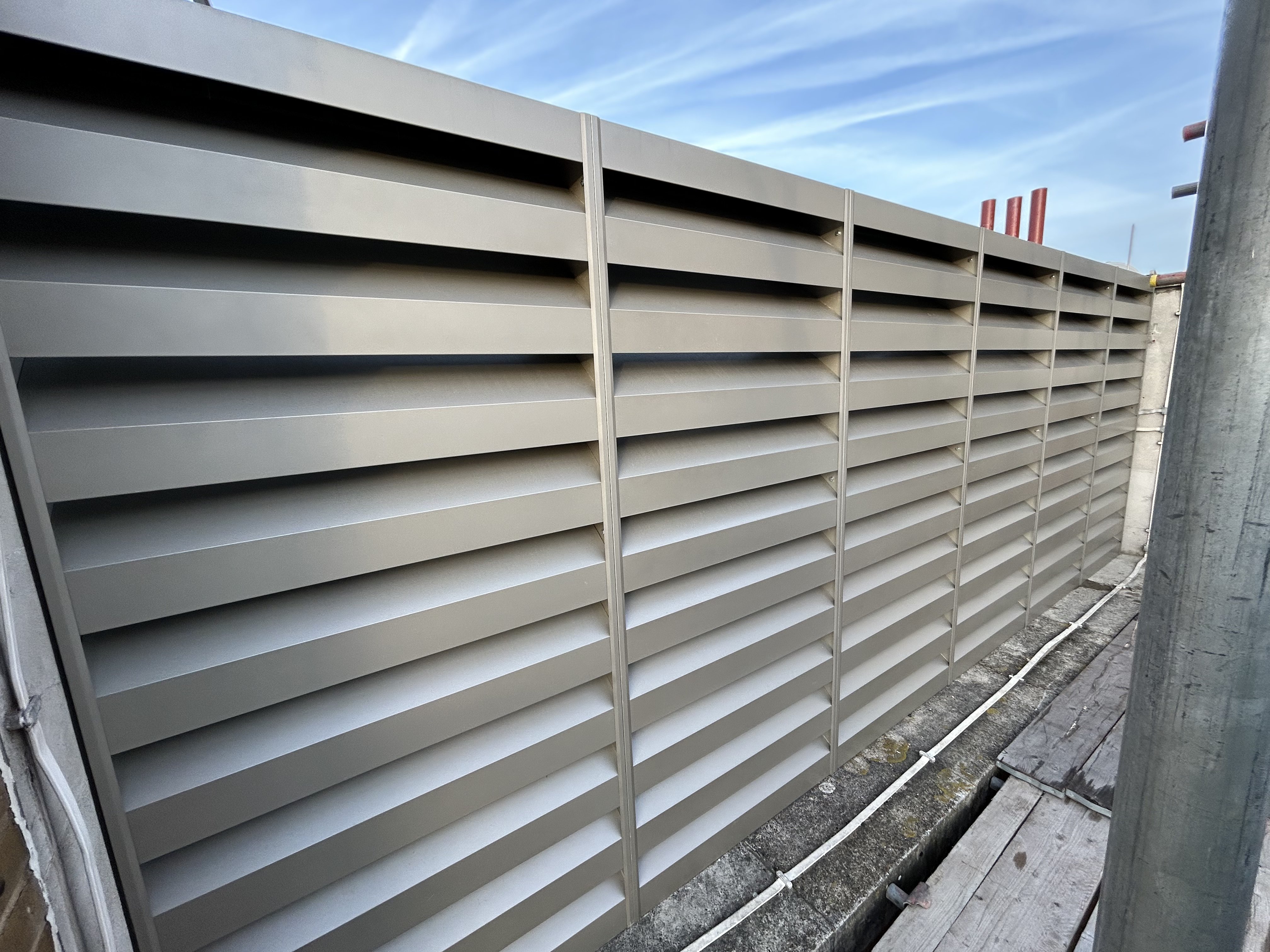 WSD300 - Acoustic Louvre Screen