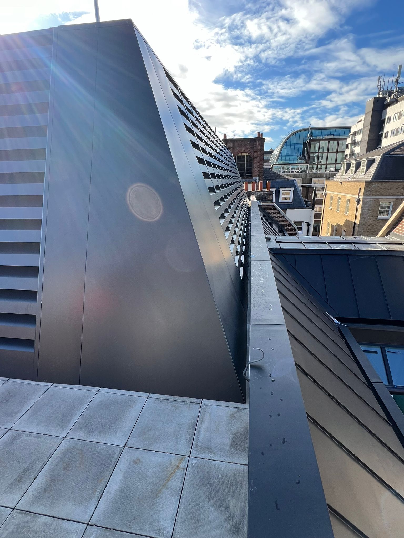 WSD600 - Acoustic Louvre Screen