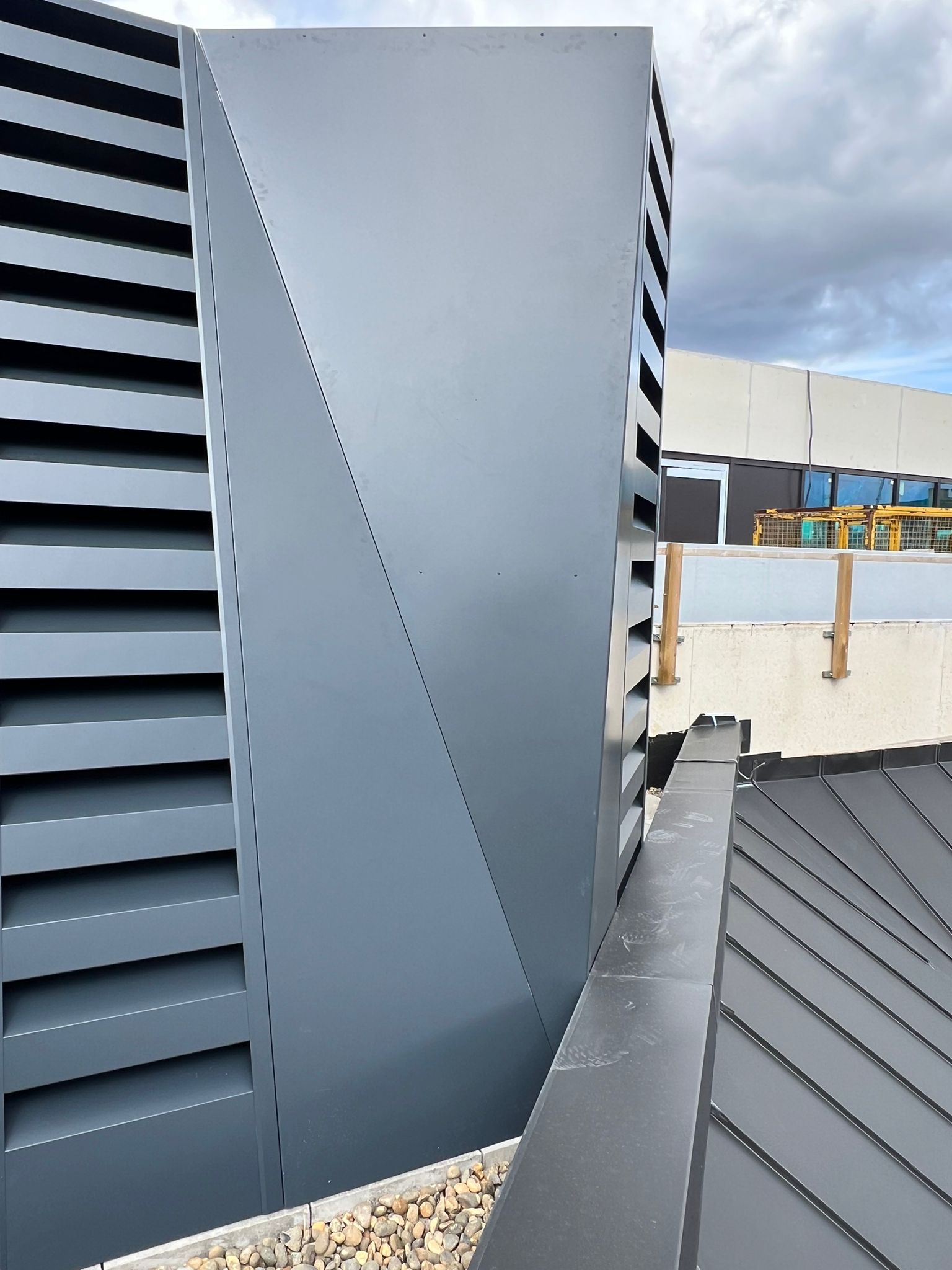 WSD600 - Acoustic Louvre Screen